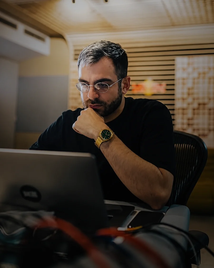 Le producteur en session studio